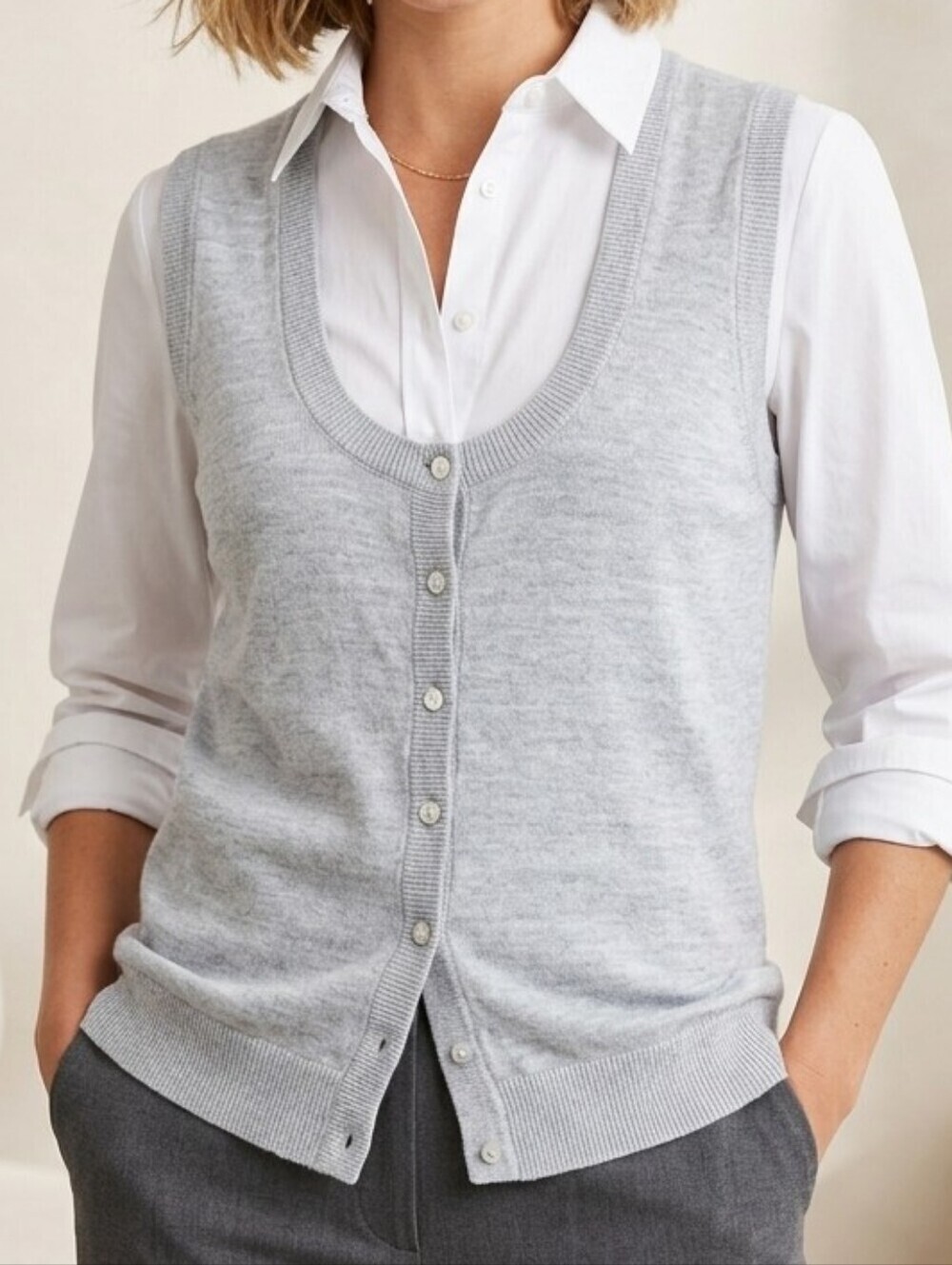 NEW YORK & COMPANY Heathered Light Grey, Button-down Sweater Vest, Size Small